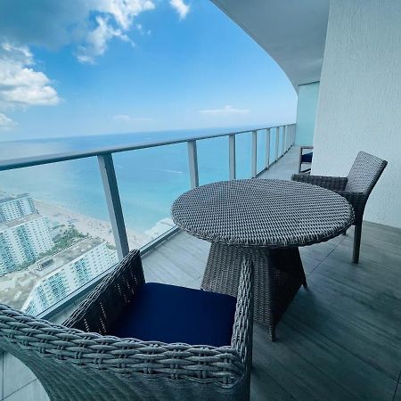 Stay At The Top With Amazing Views By Rent4Us هوليوود المظهر الخارجي الصورة
