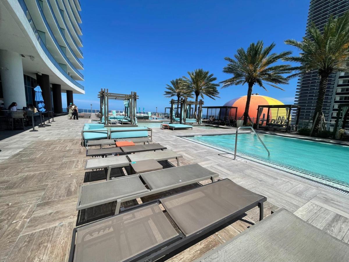 Stay At The Top With Amazing Views By Rent4Us هوليوود المظهر الخارجي الصورة