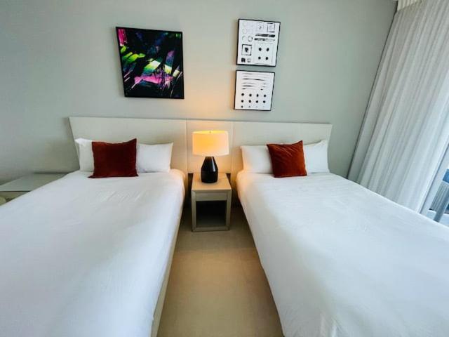 Stay At The Top With Amazing Views By Rent4Us هوليوود المظهر الخارجي الصورة