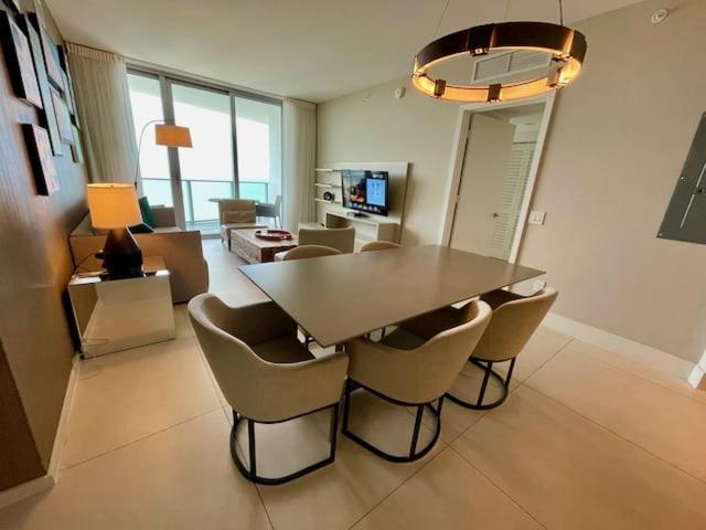 Stay At The Top With Amazing Views By Rent4Us هوليوود المظهر الخارجي الصورة